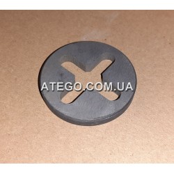 Промежуточная шайба между компрессором и насосом гидроусилителя руля Mercedes Atego 0001321410. DT