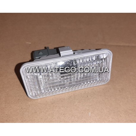 Фонарь подсветки порога кабины Mercede Atego 0018206201. Оригинал