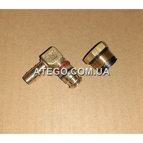 Штуцер энергоаккумулятора Mercedes Atego (колено + гайка, резьба – M22, под трубку 12 мм)