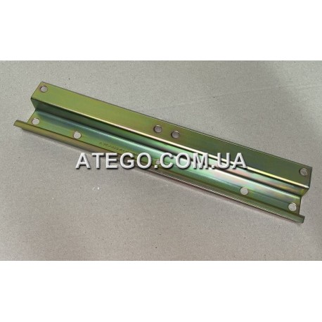 Кронштейн крепления подножки Mercedes Atego 9736660335 (на 1 ступеньку). Оригинал