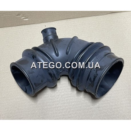 Патрубок повітряного фільтра Mercedes Vario 9041410083 (подача на турбіну). Оригінал