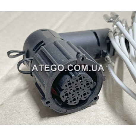 Фишка датчика давления на 4-контурном тормозном кране Mercedes Atego (на 6-контактов).