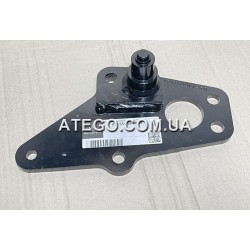 Нижний палец крепления цилиндра подъема кабины Mercedes Atego 9735501638. Оригинал