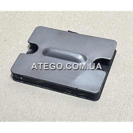 Прокладка ресори Mercedes Atego міжлистова 6753250284.