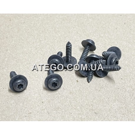 Винт крепления пластиковых элементов кабины Mercedes Atego N000000000888 (4,2x19). Оригинал