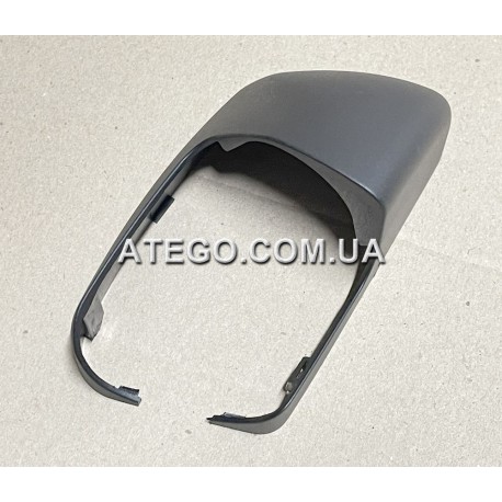 Крышка нижнего крепления левого зеркала Mercedes Atego (до 2005 года).