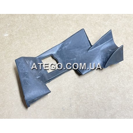 Бокове ущільнення під металеву накладку кабіни Mercedes Atego під лобовим скло 9738840498 на ліву сторону.  Оригінал