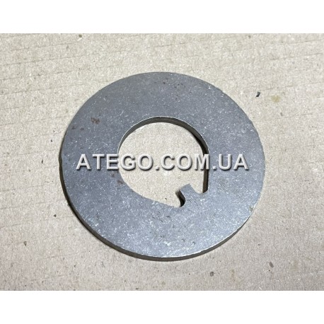 Прижимна шайба передньої ступиці Mercedes Vario 3273321662. Оригінал