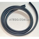 Нижний уплотнитель капота Mercedes Atego 9738880498. Оригинал