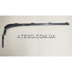 Водосток кабины Mercedes Atego под капотом 9738870198. Оригинал