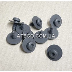 Гвинт кріплення пластикових частин консолі кабіни Mercedes Atego 0139901201. Оригінал