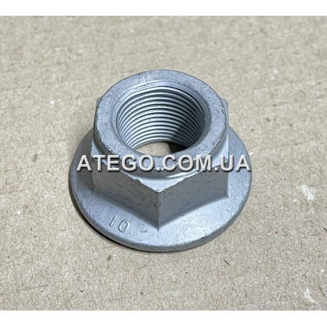 Гайка Mercedes M20x1,5 самозажимная N000000005740. Оригинал