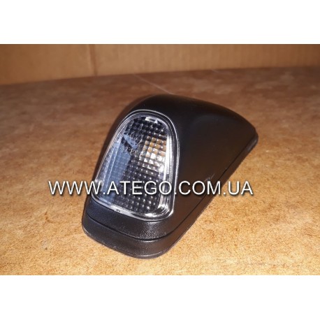 Габарит на кабине Mercedes ATEGO 0028205056 левый.