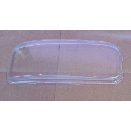 Стекло правой фары Mercedes Atego гладкое (после 2004 года) 0008264510. MEGA