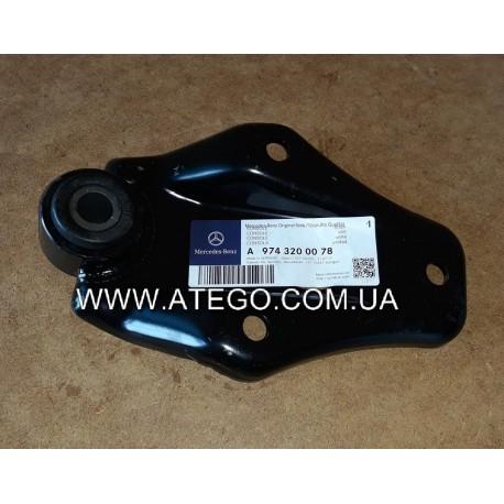 Верхній кроштейн переднього стабілізатора Mercedes Atego 9743200078. MB OE