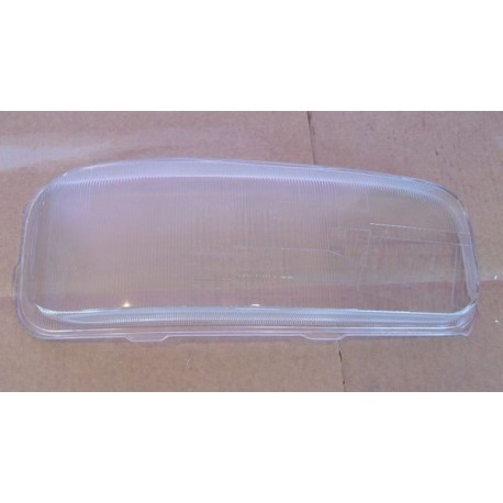 Стекло правой фары Mercedes Atego рифленое (до 2004 года) 0048261290. MEGA