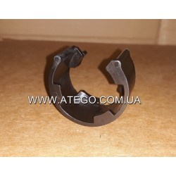 Фиксатор маслозаливной трубки Mercedes Atego 9709940048. Оригинал