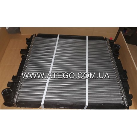 Радиатор охлаждения Mercedes Atego 9705000503. BEHR
