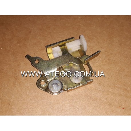 Нижня частина замка правих дверей Mercedes Atego. MEGA