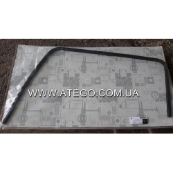 Верхняя часть уплотнения окна левой двери Mercedes Atego. Оригинал