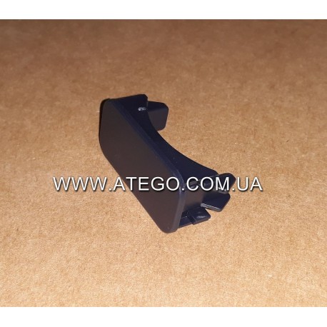 Заглушка кнопки на торпеде Mercedes Atego 9016890939. Оригинал
