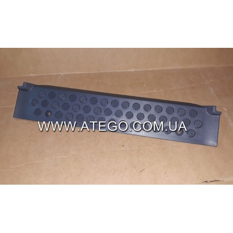 Накладка порогу кабіни Mercedes Atego. Оригінал