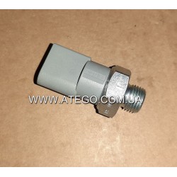 Датчик тиску масла Mercedes Atego 0001539932. MB OE