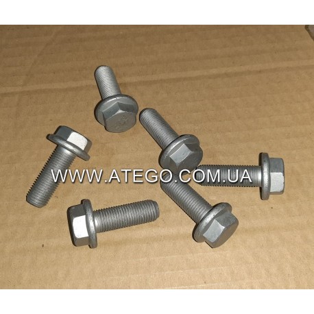 Болт кріплення напіввісі Mercedes Atego M14*40 (на колеса 17,5). Оригінал