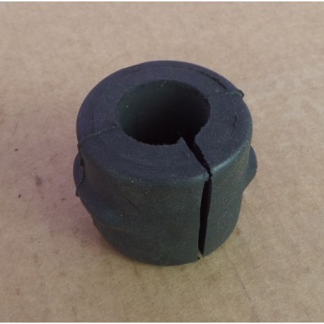 Втулка стабілізатора Mercedes ATEGO 9703231485 (28*62*47). FEBI