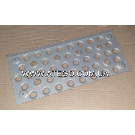 Верхняя ступенька кабины Mercedes Atego 9736661428 (на колеса 19,5). Турция