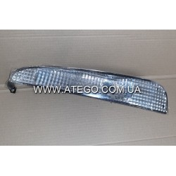 Указатель поворота  Mercedes Axor левый (над фарой). Турция