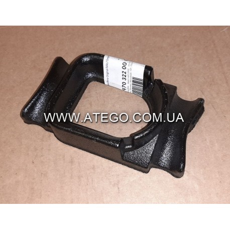 Плита под стремянки передней рессоры Mercedes Atego 9703220009. MB OE