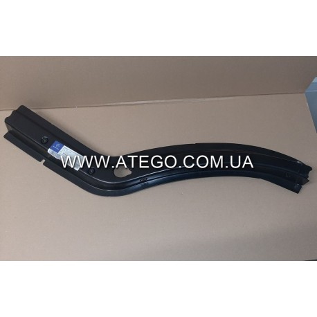 Накладка колісної арки кабіни Mercedes Atego 9736101232 ліва. Оригінал