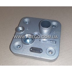 Верхняя крышка головки компрессора Mercedes Atego. Турция