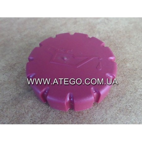 Пробка маслозаливної горловини масла Mercedes Atego (на разширювальному бачку).