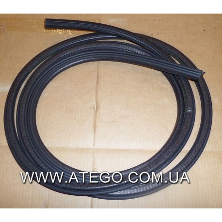 Ущільнювач дверей Mercedes ATEGO 9416970198.